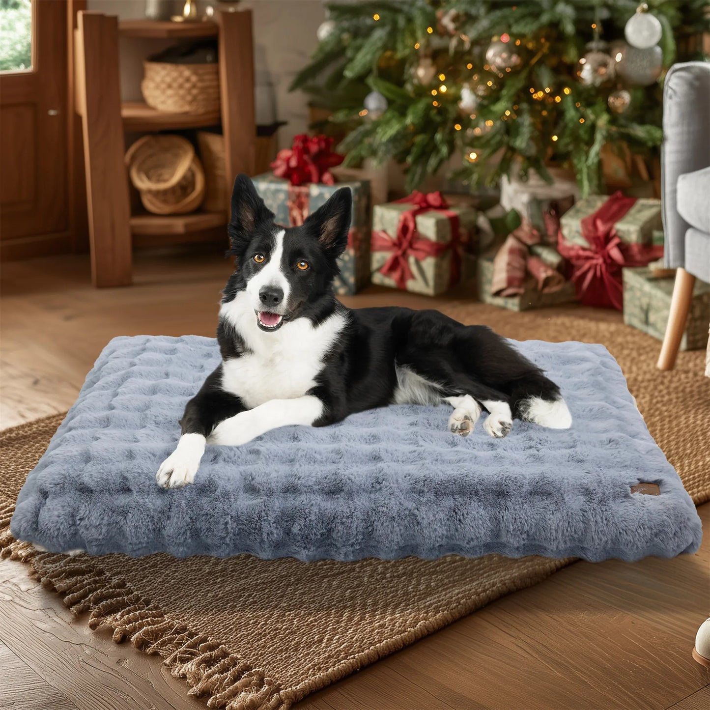 Fluffy Dog Crate Bed for Extra Large Dogs, Plush Faux Fur Crate Pad, Calming Anti Anxiety Dog Bed, Washable Soft Warm Crate